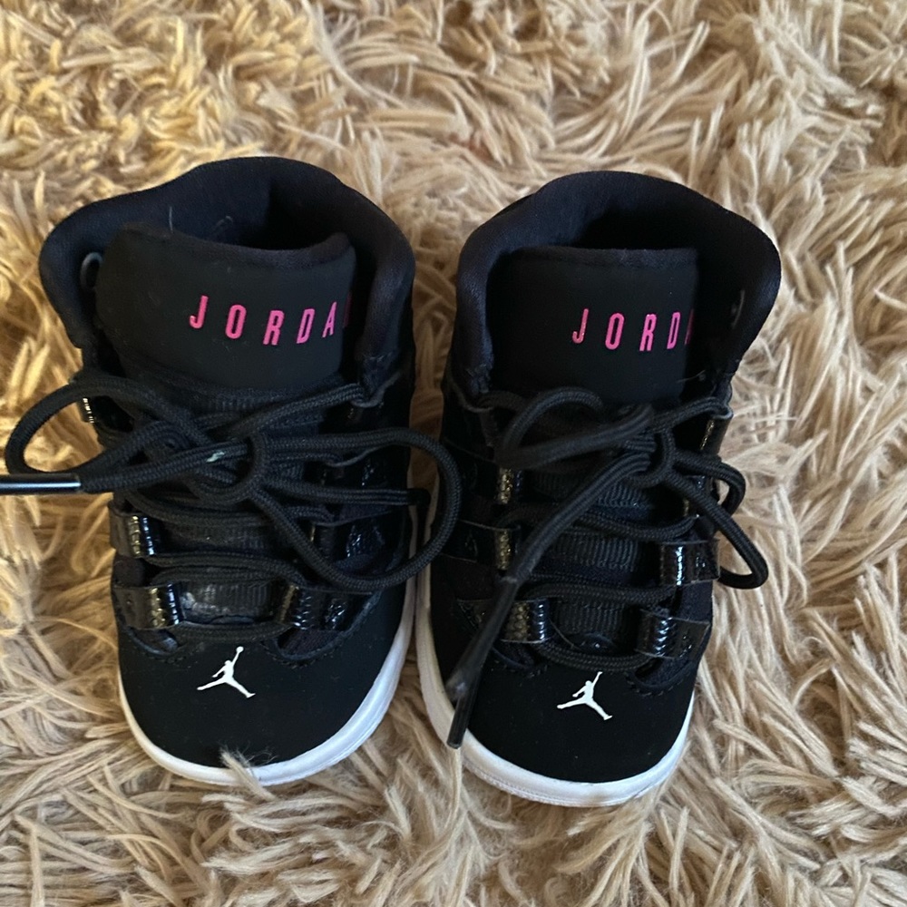 BABY JORDANS